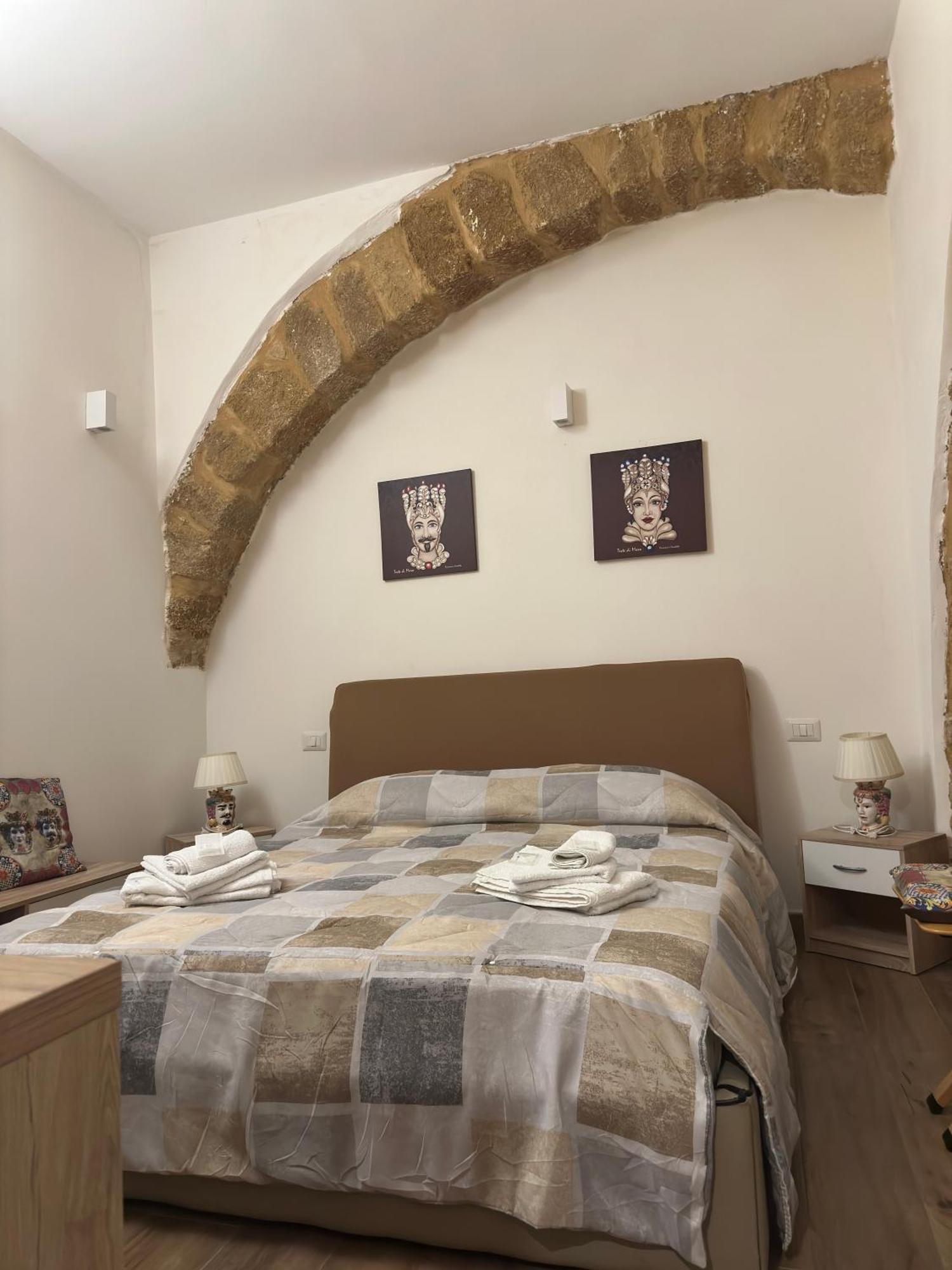 O Munti Rooms Agrigento Exterior foto